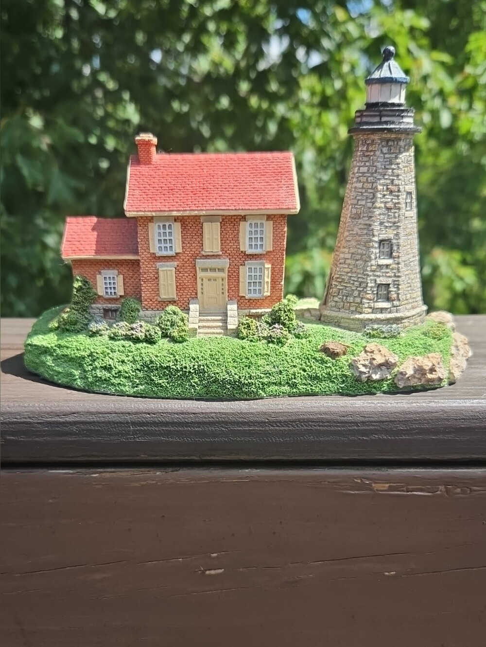 HARBOUR LIGHTS CHARLOTTE GENESEE, NY Lighthouse Home Art Figurine #165 #62/9500